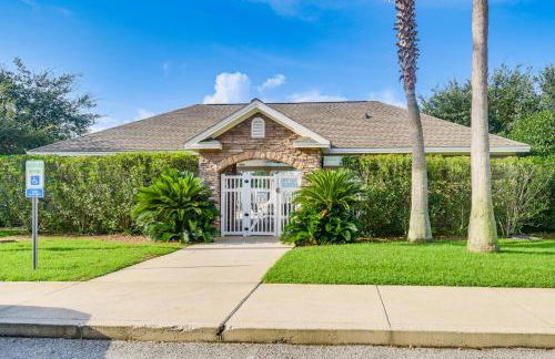 Snowbirds Welcome Foley Condo with Pool Access - Photo 28