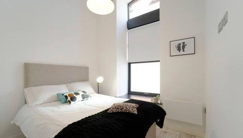 Spacious 2 bedroom city centre apartment - Foto 4