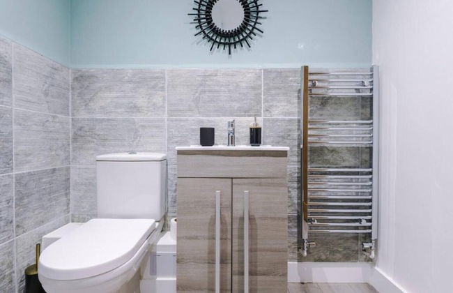 Old Trafford Two-bedroom Stay by Belvilla - Photo 17