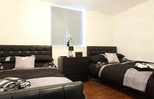 Lewis Apartment in the Heart of the Northern Quarter sleeps up to 12 - Photo 8