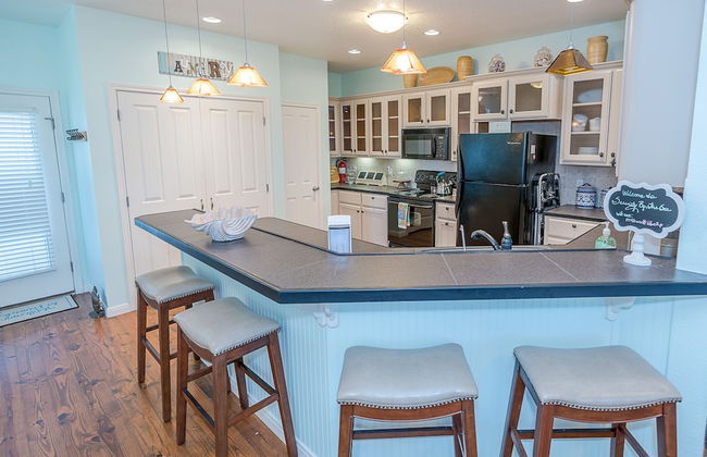 Serenity By the Sea - Great Views in Treasure Island - Foto 29