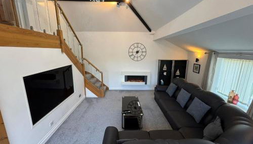 Castle House Holiday Home - Photo 5