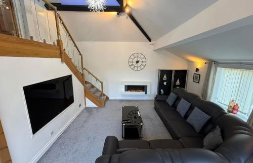 Castle House Holiday Home - Photo 10