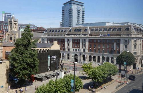 Leeds City Centre luxury 2 bed apartment sleeps 6 fantastic views - Foto 20