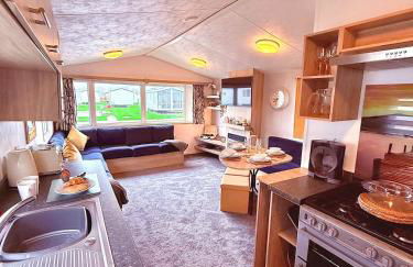 The Eden - Sleeps 8 Pet Friendly Free Wi-Fi With Patio & Hub Passes Camber Sands Cosy Spacious Modern 8 Berth Caravan - Foto 21