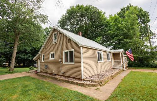 Spacious & Updated MQT Home - HotTub - Backyard - Foto 40