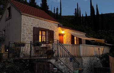 House Zrno Peaceful Stone House in Račišće, Korčula - Photo 1