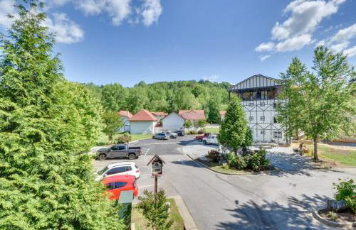 Walk to Main St and River Downtown Helen Condo - Foto 21