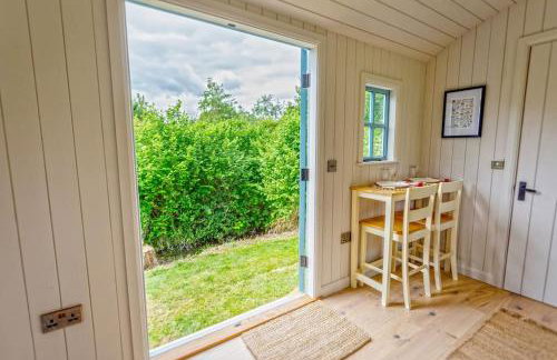 Luxury hut on the River Arle - Foto 4