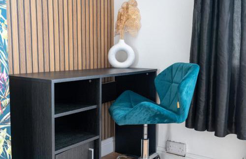 Exclusive Deals l Last-Minute Reserve l Townhouse with Sleeps 6 l Braunstone Town , Leicester l By Zen Nights Short Lets & Serviced Accommodations - Foto 5