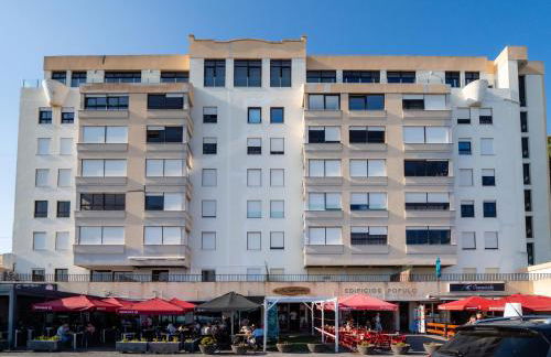 Beachfront Amazing Location - 19th Hole - Photo 21