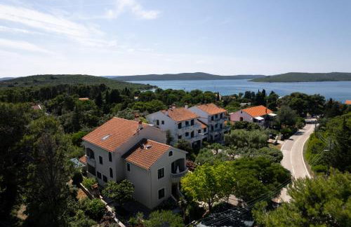 Apartments with parking space Muline, Ugljan - 8521 - Foto 3