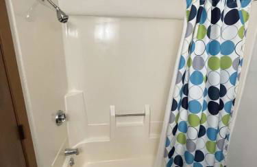 Tomah Apartment A - E Veterans St - Foto 11