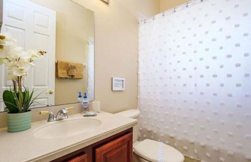 Luxury South Facing Pool Hot Tub Pool Table Air Hockey Gym BBQ 2 Miles to Disney - Foto 22