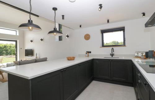 Tilia Barn - Photo 16