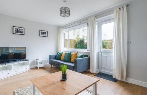 Howick House-Sleeps 5-Pet friendly-Parking-Garden - Foto 8