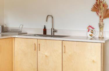 VYTINA LOFTS - Cozy 2-Level Loft Apartments with Fireplace & Mountain Views - Photo 19