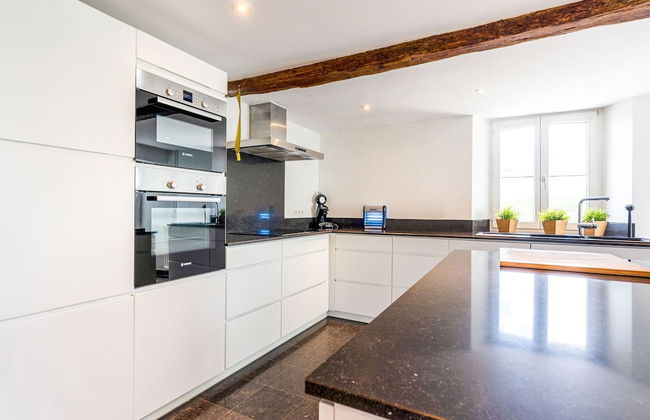 Plush Villa in La Roche-en-ardenne With Swimming Pool - Photo 13