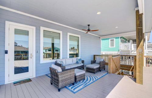 Private Dock and Patio Waterfront Galveston Retreat - Photo 29
