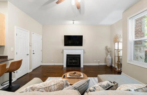 Stylish 2BR Walk to Rush UIC 10 Min Downtown Chicago Free Parking Wifi - Foto 8