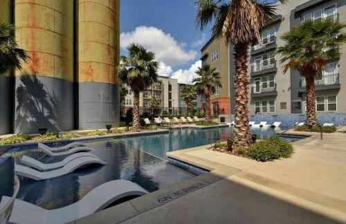 Spacious Studio Close to Riverwalk Free Parking - Foto 25