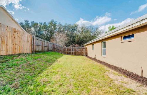 Spacious Home - Heated LED Pool & Ping Pong - Foto 20