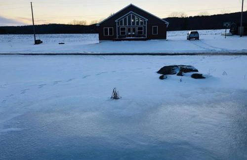 Silver Lake Cabin w/ Own Lake! (near Cooperstown) - Foto 12