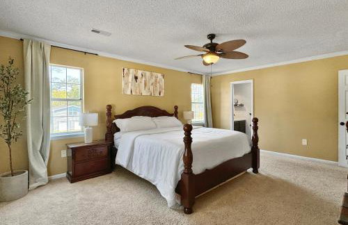 Cozy Home Away From Home - Pet-friendly, King bed - Foto 24