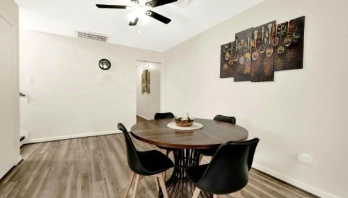 Downtown 3BR Near NRG Stadium - Photo 5