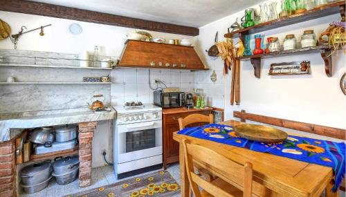 3 Bedroom Cozy Home In Lumarzo - Foto 3