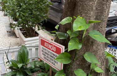 Design Apartment in Leme, Stone Wall, 2' from the Beach - Photo 10