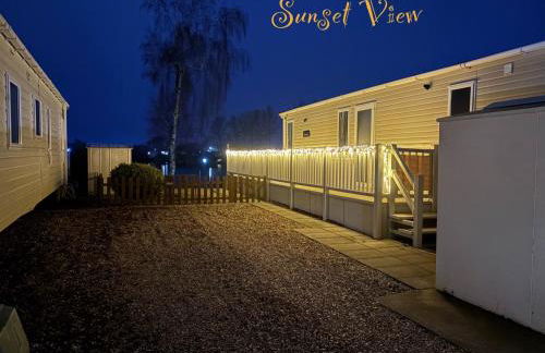 Tattershall Lakes Sunset View Caravan Lakeside, Hot Tub, Garden, Private Fishing Peg & WiFi - Foto 9