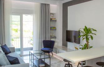 Veria Luxury Suite - Photo 11