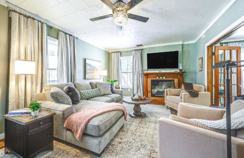 15 Mi to Canadian Border Home with Yard! - Foto 1