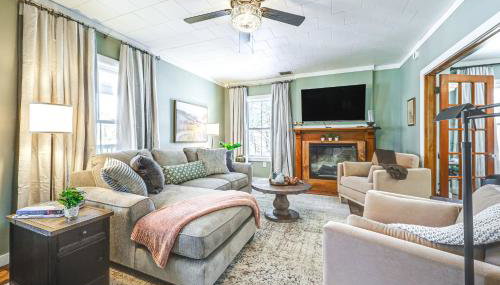 15 Mi to Canadian Border Home with Yard! - Foto 1