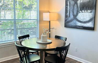 Hidden Gem at Med Center 2BR & 2BA Apartment - Foto 22