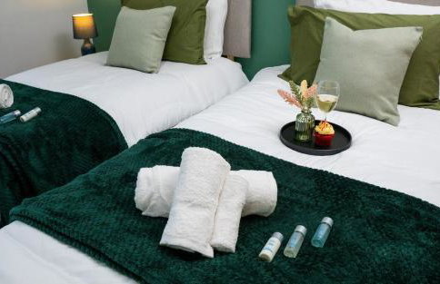 Whole 2-Bed, 2-Bath Apartment - Professionals, Contractors, Free Parking, ULEZ Free, Bham City - 10mins - Foto 11