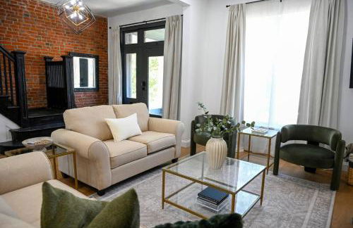 St. Louis Luxury Home 3BR/3.5BA Near Everything - Foto 35