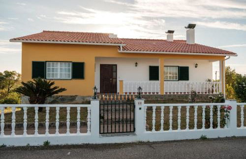 Casa da Alegria - Piscina, Sala de Jogos, 4 Quartos - Foto 11