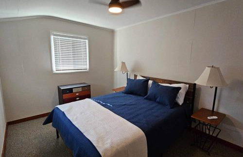 Farmhouse Retreat - Sleeps 10 - 1hr from STL - Foto 14