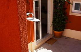 Kalumi Aparthotels - Japandi-Style Apartments with Terrace, Pergola, and Portuguese BBQ - Foto 32