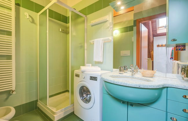 La Torre In The Center Of Town - Photo 15