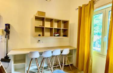 proche kedge et universitée appartement cosy avec parking ,cuisine équipée ,sdb et jardin - Foto 2