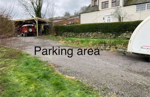 Bryntirion Farmhouse Rooms (with bathroom) - Foto 27