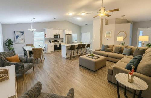 Heated Pool & Bathtub 4BR Near Disney - Foto 3