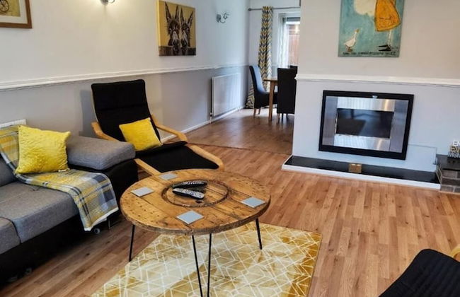 5 Bedroomed House Available for Guests and Contractors Wifi Parking - Foto 20