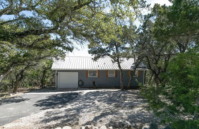 Texas Charm Cottage - 1 Block From the Lake & Hill Country Views - Foto 25