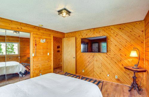 Dubois Riverfront Lodge with On-Site Fishing and Views - Foto 13