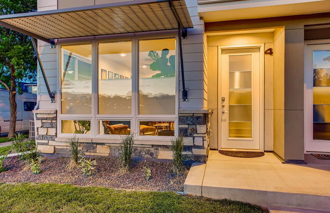 Elegant Townhome Near Old Town, Breweries and River! - Foto 47