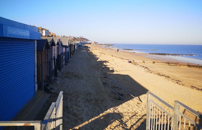 Lovely 2-bed Caravan in Walton on the Naze - Foto 14